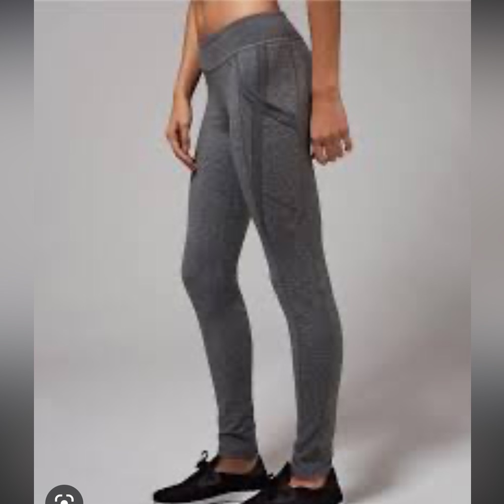 Ivivva full length grey on grey leggings